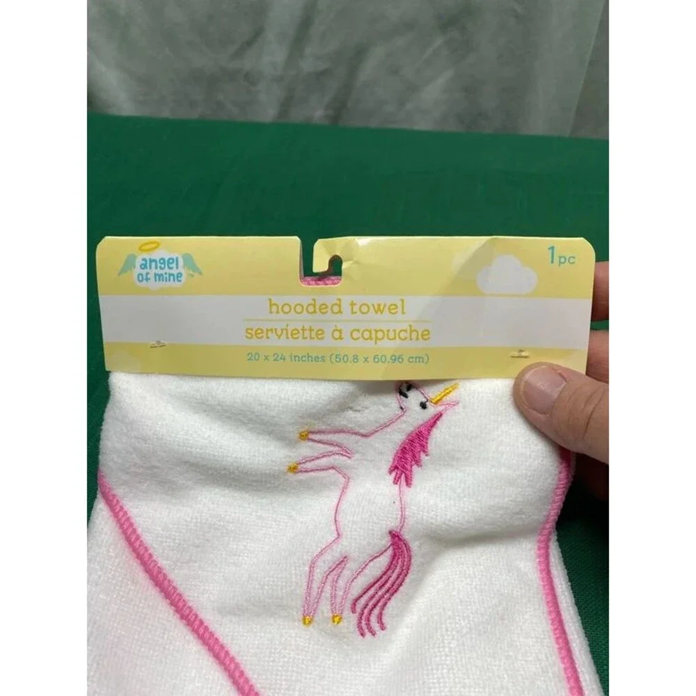 Hooded towel 20X24 pink white child’s towel